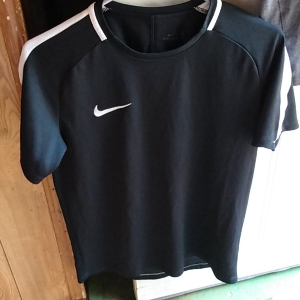 Athletic - Picture 2 of 4